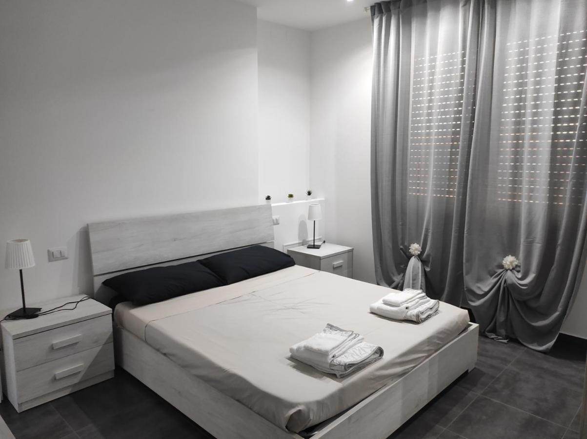 Apartamento La Terrazza Falconara Marittima Exterior foto