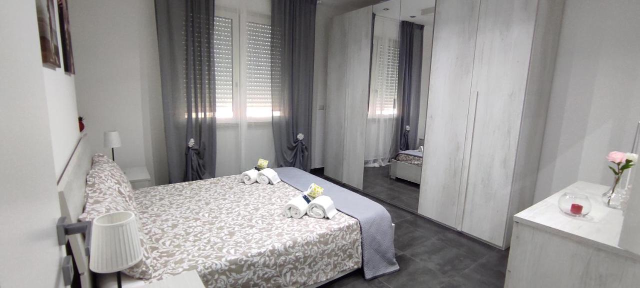 Apartamento La Terrazza Falconara Marittima Exterior foto