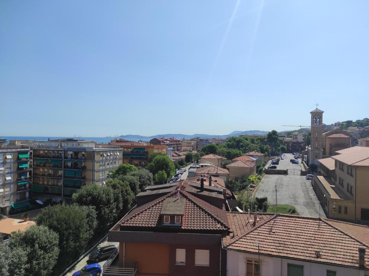 Apartamento La Terrazza Falconara Marittima Exterior foto