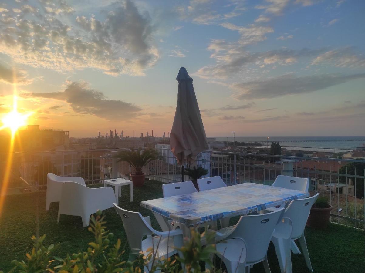 Apartamento La Terrazza Falconara Marittima Exterior foto